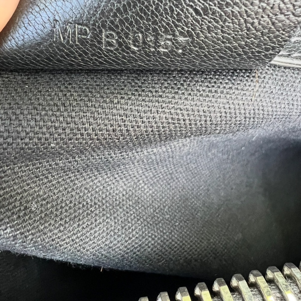 Givenchy Antigona black grained leather bag - Picture 6 of 10